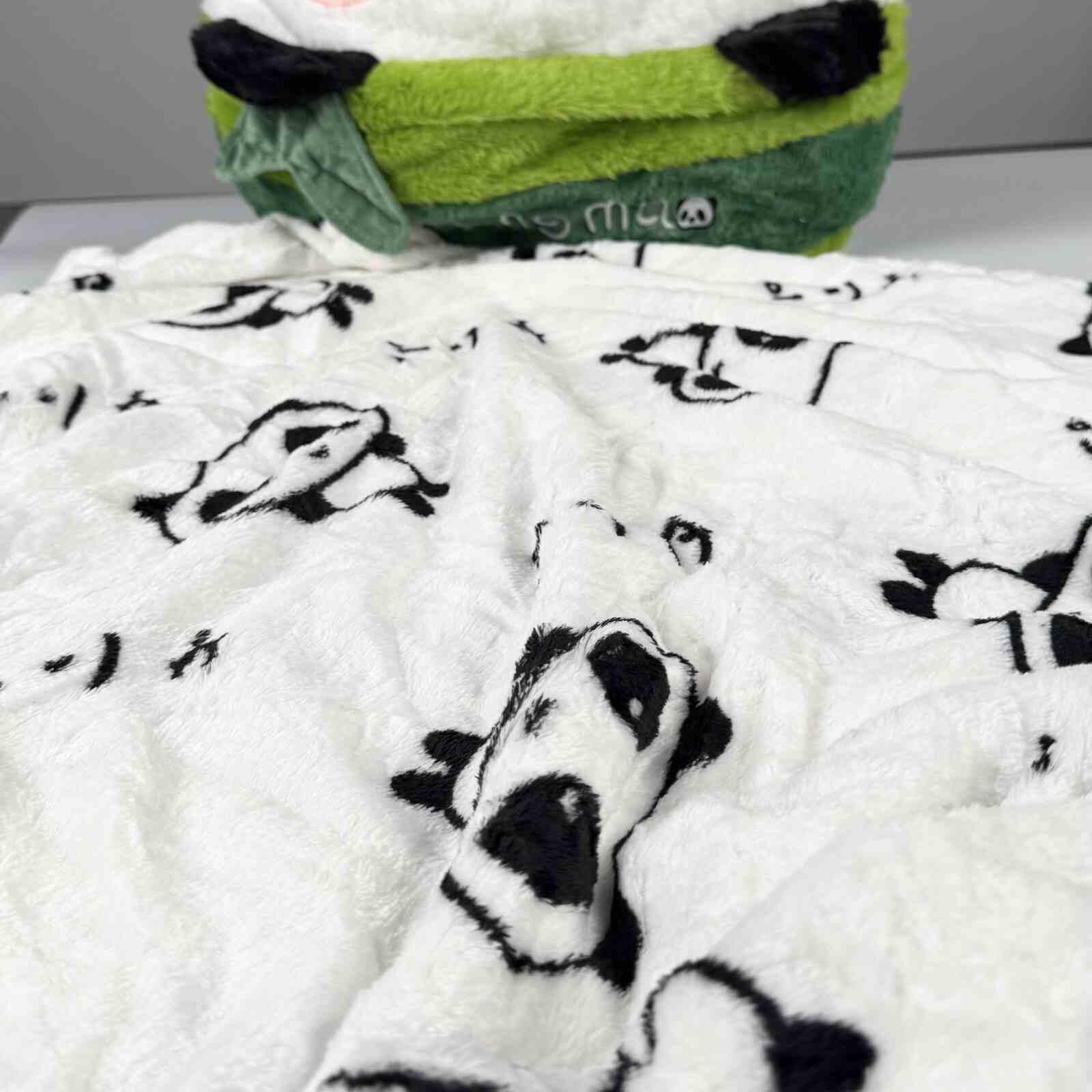  پتو بالشتی عروسکی بزرگ طرح پاندا سفید سبز ، عروسک خارجی شیک برای کودک و نوجوان – پاپی دالز تحویل در بندرعباس و بندرلنگه 