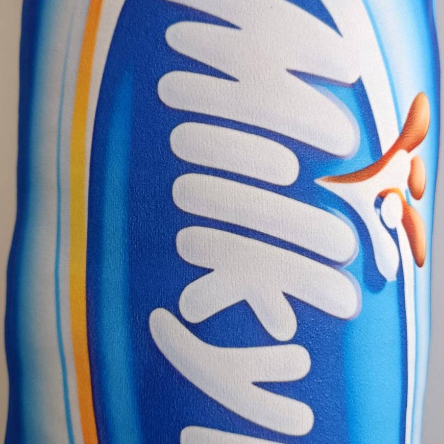 بالش شکلات خارجی میلکی وی Milky Way لوکس و نرم و دکوری با ظاهر جذاب برای کادوی تولد، سورپرایز ولنتاین و دکور