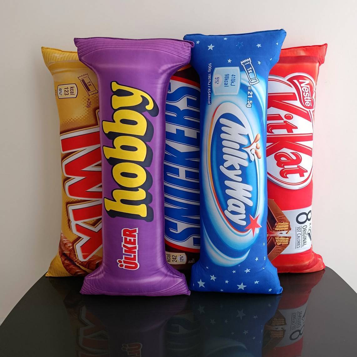  بالش عروسکی هوبی Hobby طرح شکلات، نرم و دکوری با ظاهر جذاب برای کادوی تولد، سورپرایز و دکور اتاق خاص 
