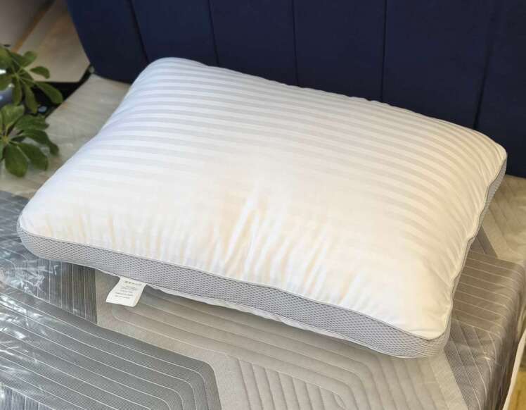 بالش هتلی طبی میکروفایبر نرم و ضدحساسیت، مناسب هتل جهیزیه برای خواب استاندارد تحویل در رشت، یزد، اهواز، کرمانشاه، کاشان