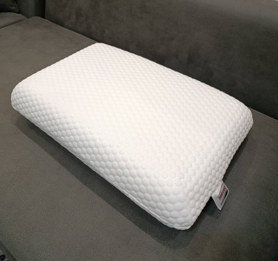 نمای نزدیک روکش بالش طبی مموری فوم خارجی وارداتی؛ بافت برجسته، ضدتعریق و تنفسپذیر ارسال سریع به تبریز، اهواز و فردوس